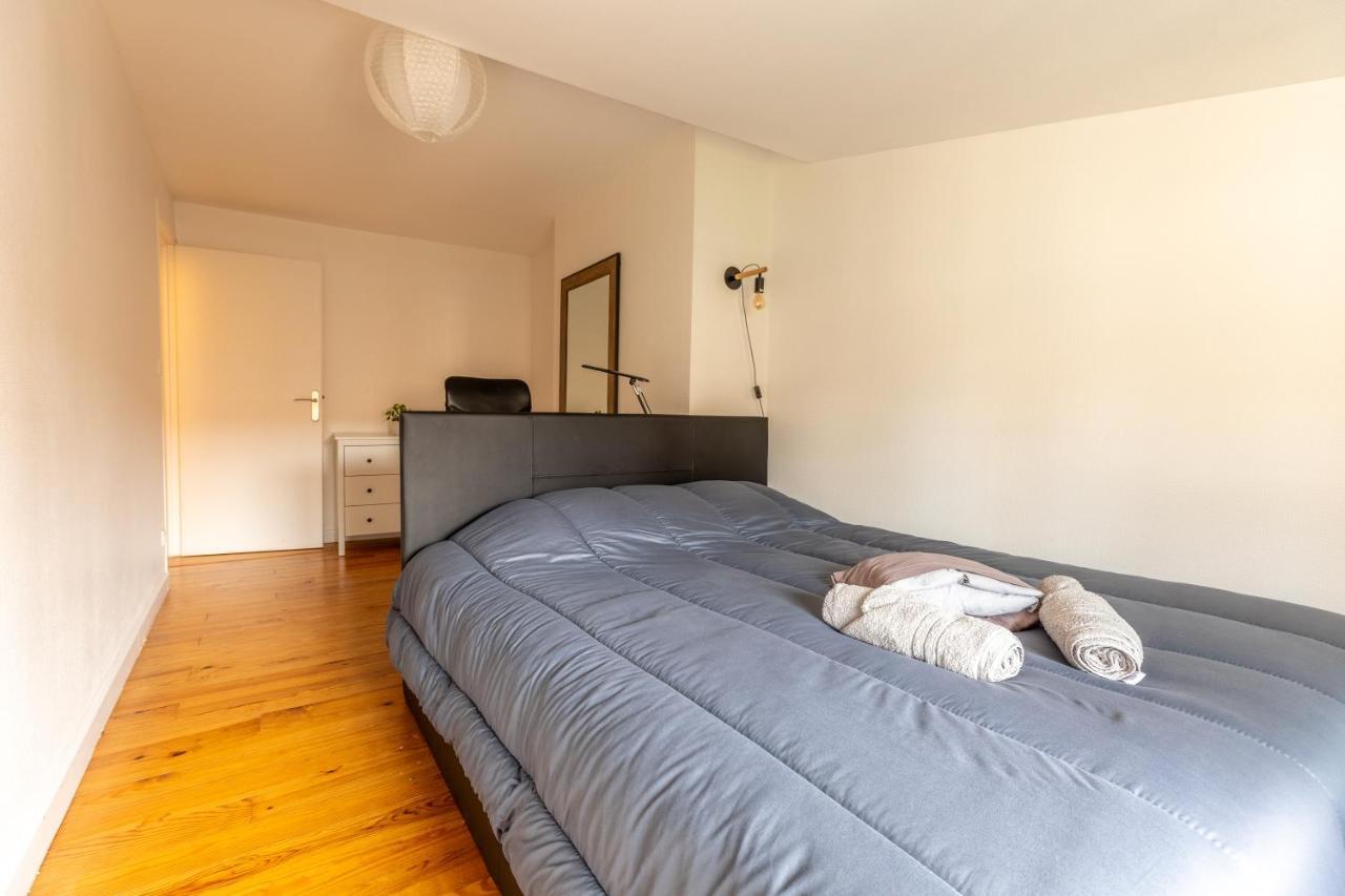 Le Double Pirou # 2 Appartements # Halte Auvergne Thiers Buitenkant foto
