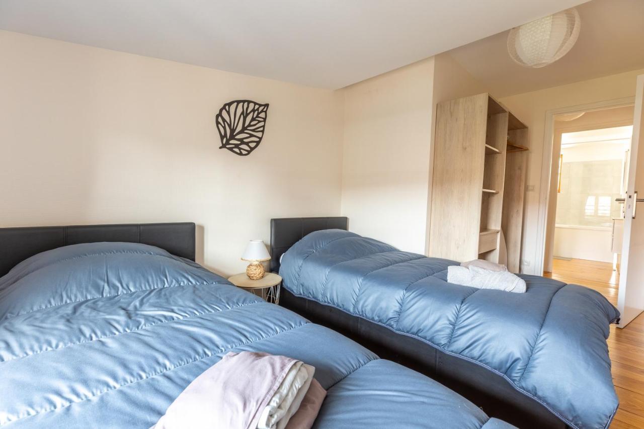 Le Double Pirou # 2 Appartements # Halte Auvergne Thiers Buitenkant foto