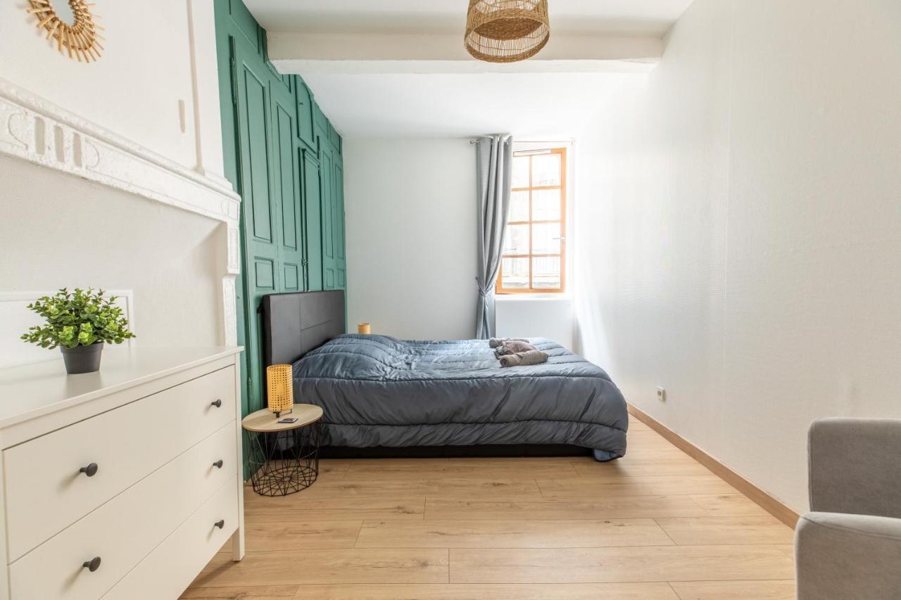 Le Double Pirou # 2 Appartements # Halte Auvergne Thiers Buitenkant foto